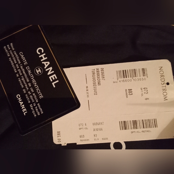 Vintage Chanel purse - Picture 9 of 11